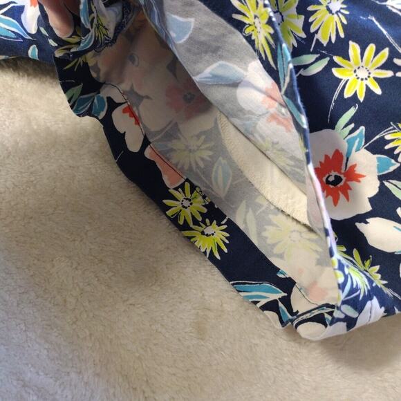 Gap Chino Shorts Floral Womens Size 6 Casual Blue Stretch Pockets - Picture 11 of 11